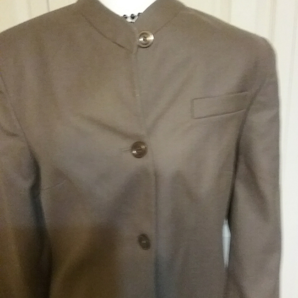 Jennifer Moore 2Piece Skirt Suit